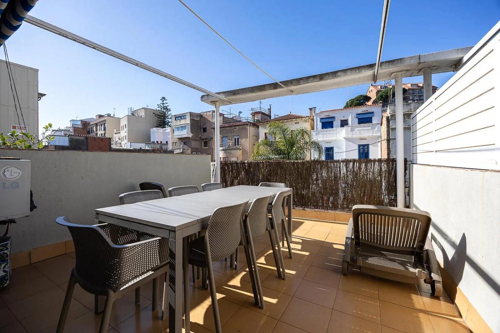 Holiday home House 5 Mins From Montgat Beach Spain