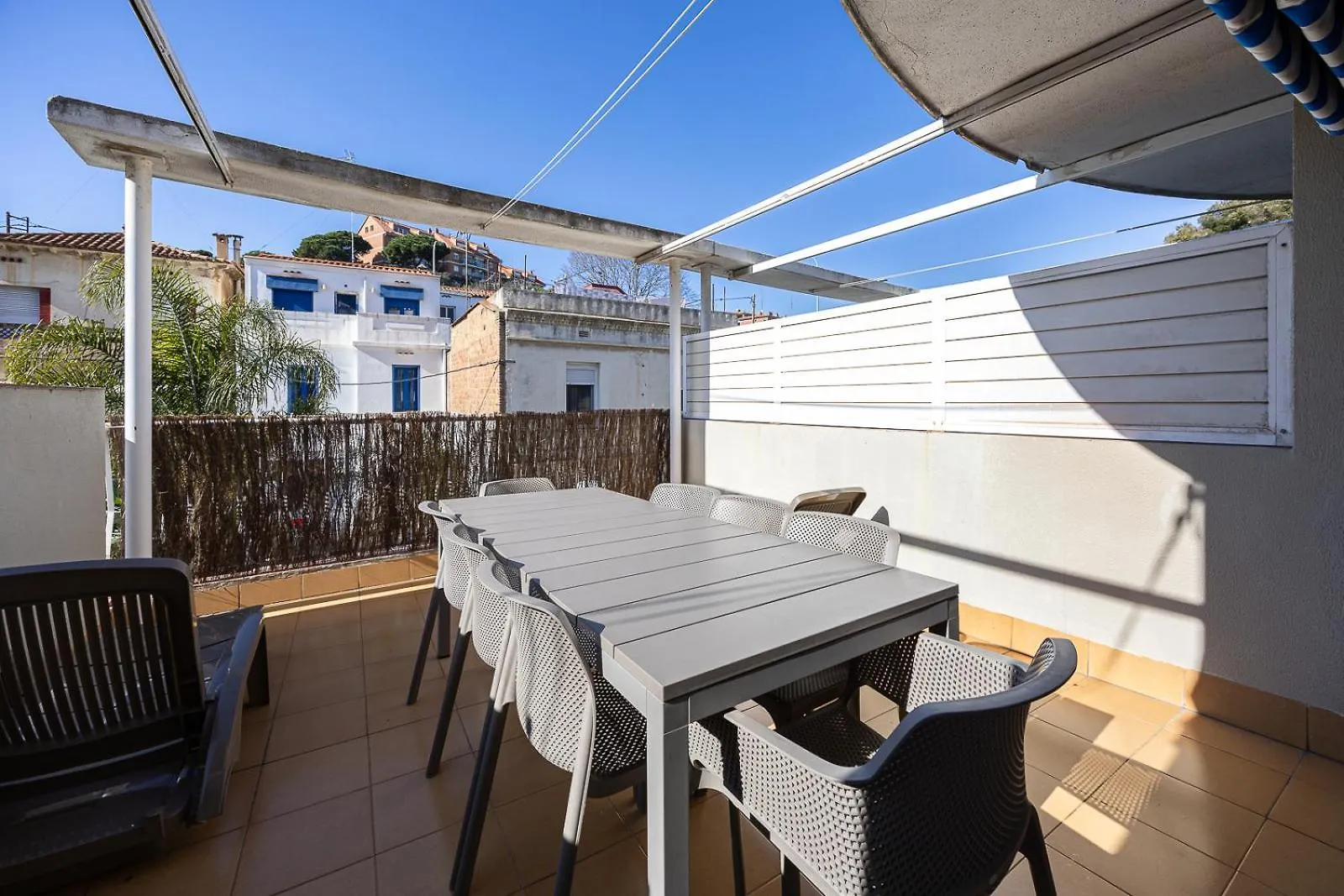 House 5 Mins From Montgat Beach